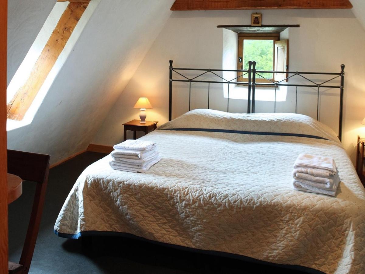 Chambres D'Hotes Avec Piscine La Rossillonie Beynac-et-Cazenac Room photo